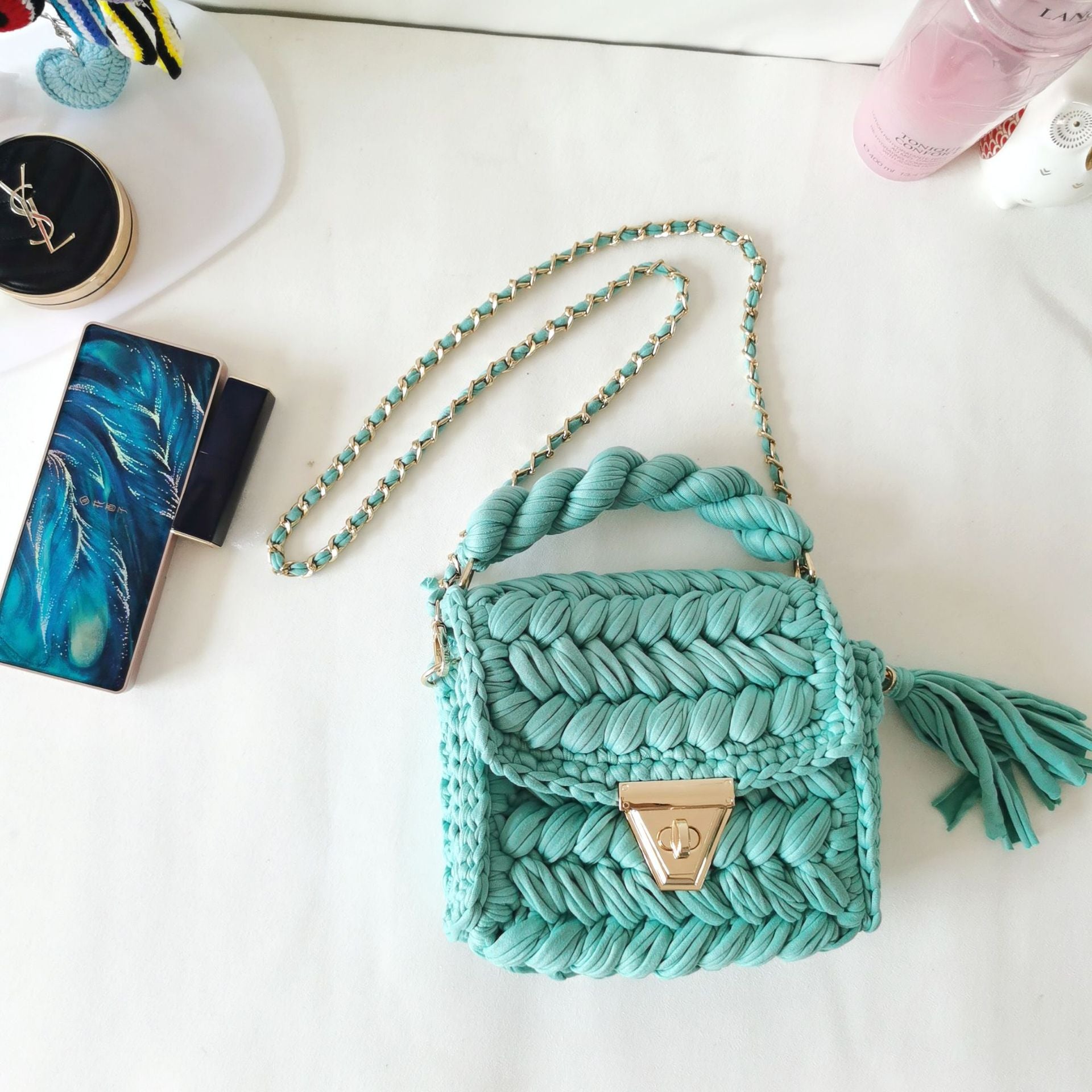 HyunA same style finished hand-woven cloth bag women's crossbody bag chain